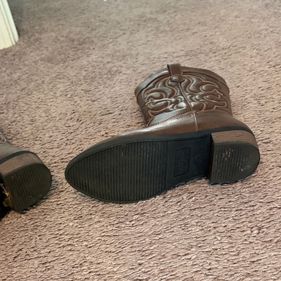 Cat & Jack Brown Kids Boots, 13 - Picture 3 of 6